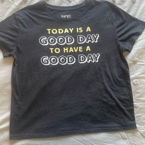 MODERNLUX good day tee size XL